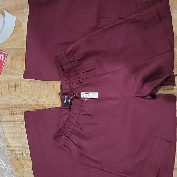 Madewell Wide-leg baggy Pull-On Pant size Petite xs burgandy maroon color - Picture 7 of 7